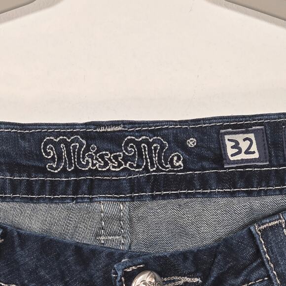 Miss Me Boot Cut Cross Embellished Women's Jeans. Size 32 - Picture 5 of 16